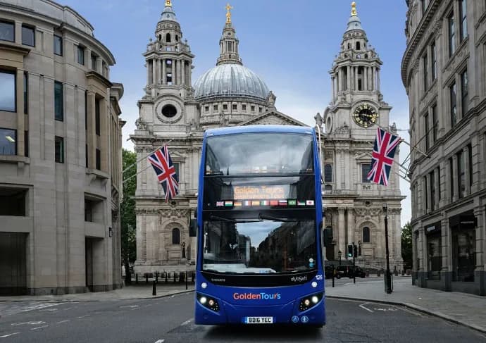 Hop-on Hop-off London Bus Tour & St Paul’s Cathedral and free walking tour - Image 9
