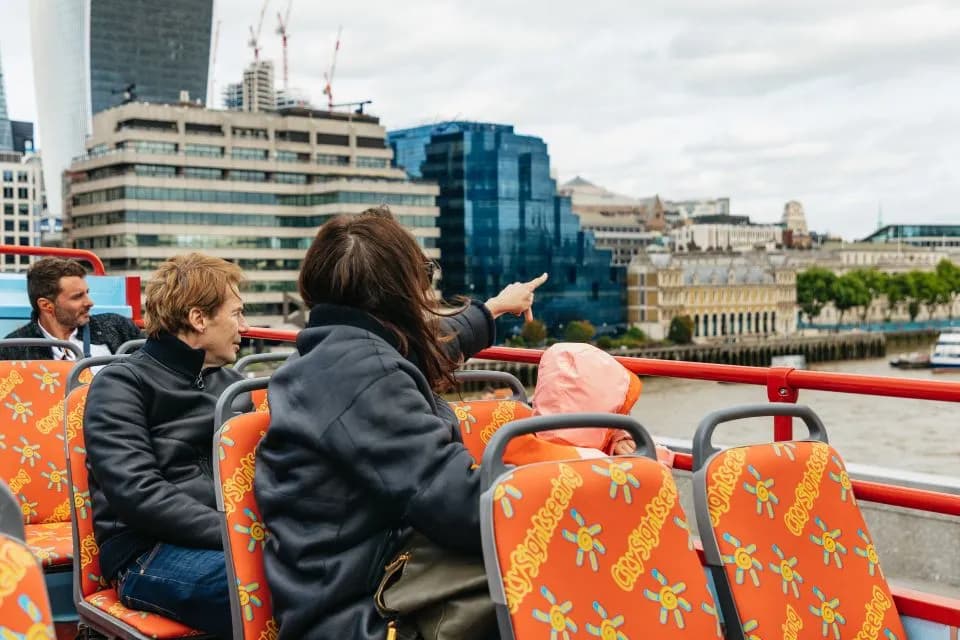 Must See London Hop-on Hop-off bus and River Cruise 1 Day - Image 12