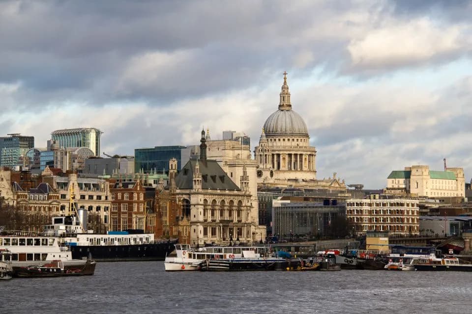 Must See London Hop-on Hop-off bus and River Cruise 1 Day - Image 6