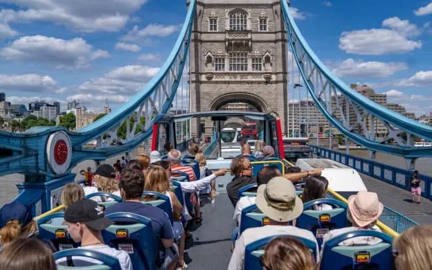 1 Day London Hop-on Hop-off Bus - Image 6